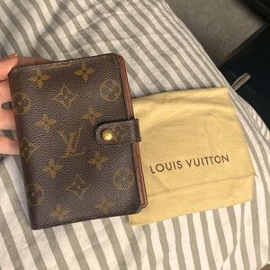 Louis Vuitton monogram small ring agenda cover